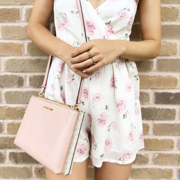 Michael Kors double compartment Large Crossbody - Picture 2 of 8